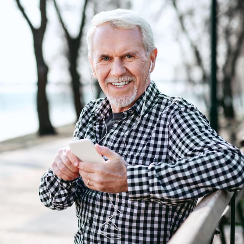 Dental Crowns, Orléans Dentist